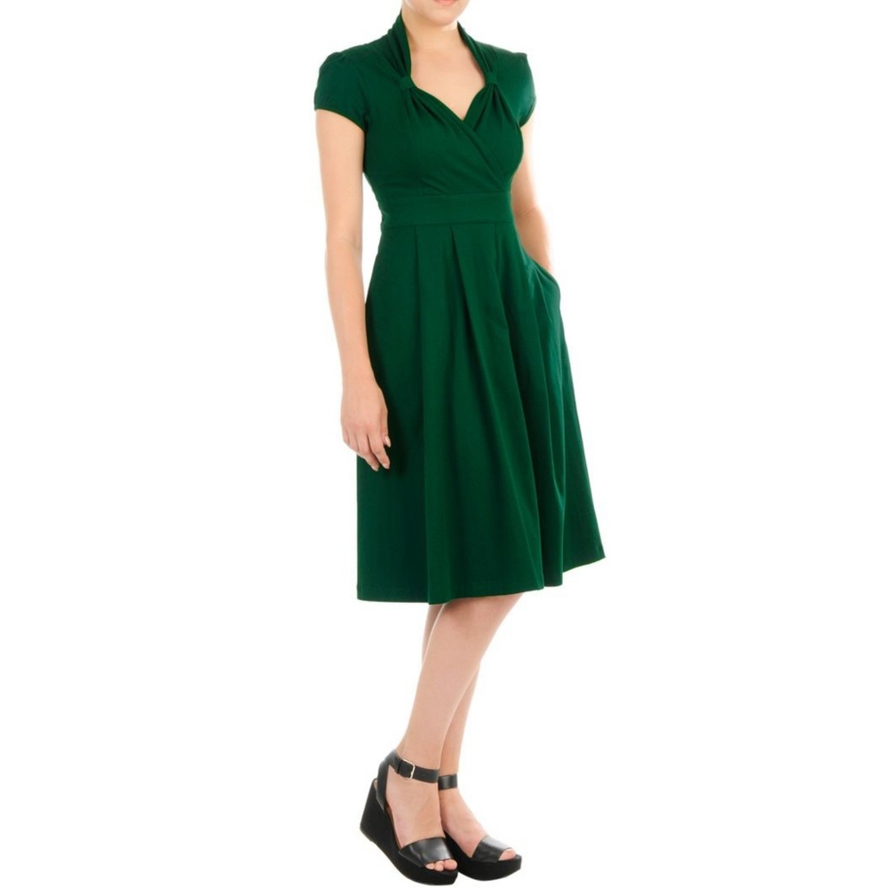 Vintage style green cotton knit dress with sleeves